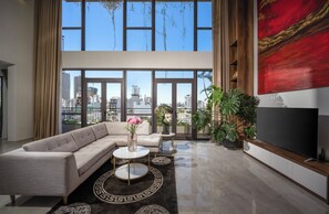 Penthouse panorámico | Vista del balcón