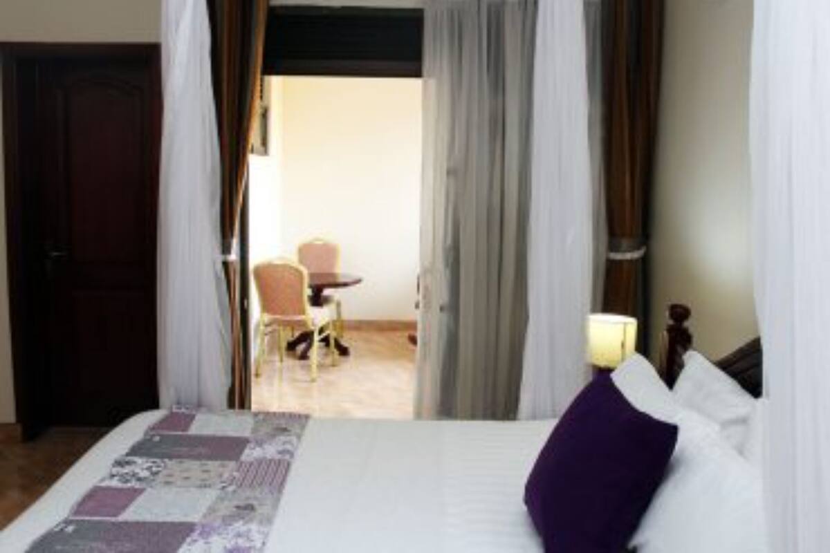 Blackout drapes, WiFi (free), bed sheets