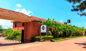 Front of property - Pearl Boutique Hotel (Kampala)