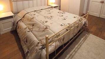 Deluxe Room | Premium bedding, desk, laptop workspace, free WiFi