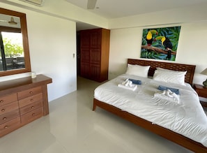 Panoramic House, 3 Bedrooms, Sea View | 3 bedrooms, individually decorated, laptop workspace