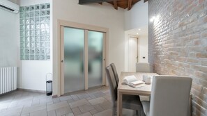 Interior - Italianway Easy - Muratori 8 (Milan)