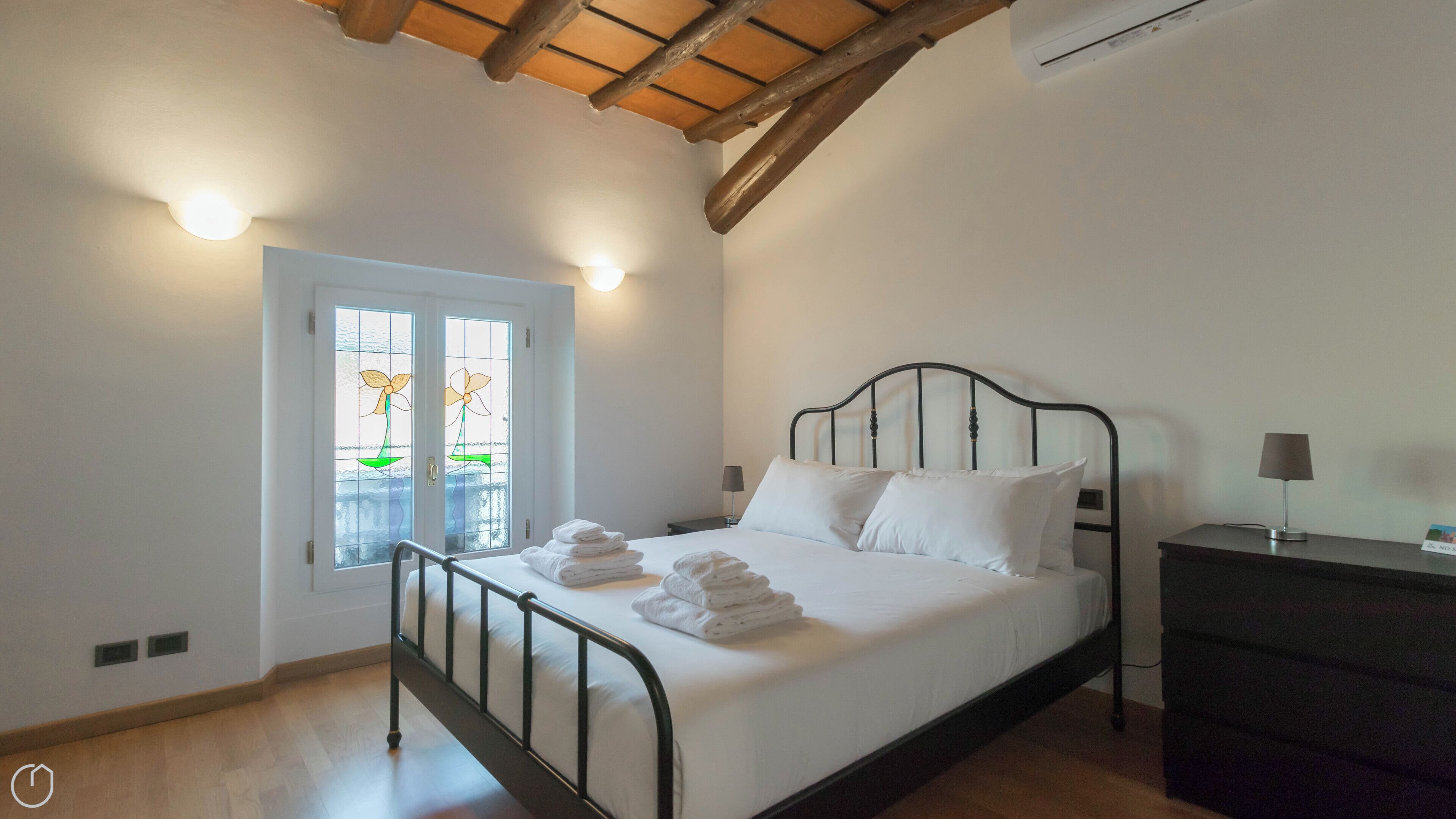 Apartment (1 Bedroom) | 1 Schlafzimmer, Bügeleisen/Bügelbrett, Babybetten, Bettwäsche