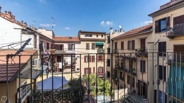 Apartment (1 Bedroom) | Interior