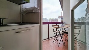 Interior - Italianway Easy - Plinio 64 (Milan)