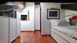 Interior - Italianway Easy - Fauchè 9 (Milan)