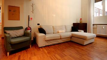 Apartment (1 Bedroom) | Living area