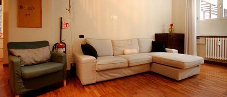 Apartment (1 Bedroom) | Depan hartanah