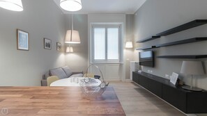 Interior - Italianway - Porta Nuova 6 (Milan)