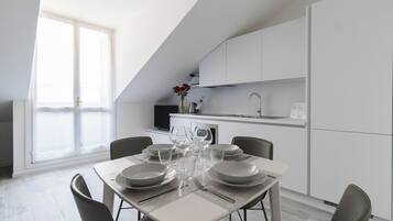 Apartment (1 Bedroom) | Interior