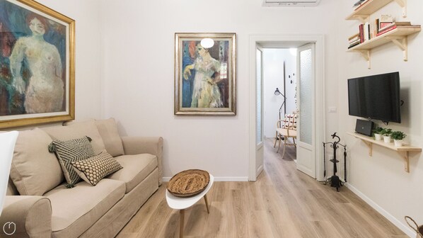 Apartment (1 Bedroom) | Front of property