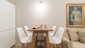 Apartment (1 Bedroom) | Interior