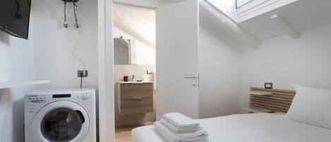 Apartment (1 Bedroom) | Interior