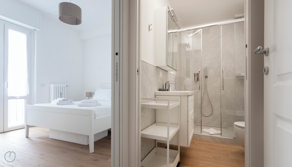 Apartment (1 Bedroom) | Interior