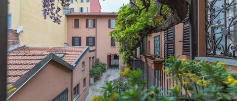 Apartment (1 Bedroom) | Interior