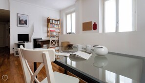 Apartment (0 Bedroom) | Interior - Italianway Easy - Volta 20 (Milan)