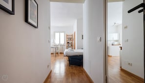 Interior - Italianway - Volta 20 (Milan)