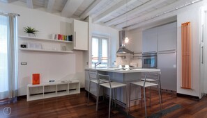 公寓 (1 Bedroom) | 私人廚房 | 微波爐、焗爐、爐具、洗碗機