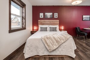 1 bedroom, desk, WiFi, bed sheets - Work & Dine | Free Parking | Simple Comfort (Prescott)