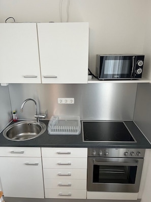 Private kitchen - Helles Appartement 4 x Fenster Süd -ostlage (Weiterstadt)