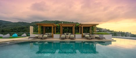Sundeck