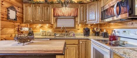 Dishwasher, coffee/tea maker, toaster