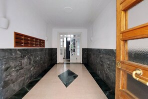 Interior - Duchessa - Monteverde, apartment for 4 people with nice patio (Roma)