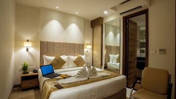 In-room safe, iron/ironing board, free WiFi