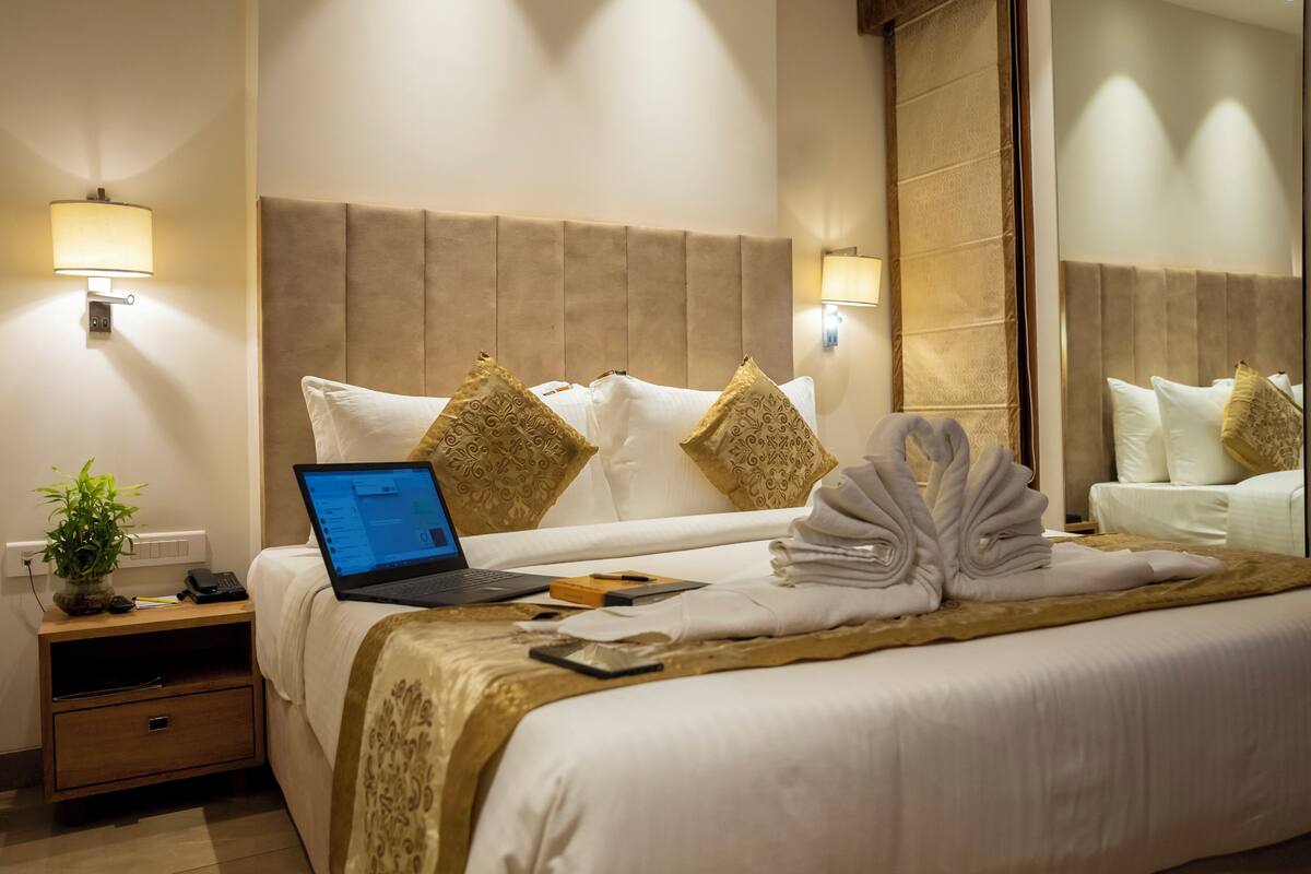 In-room safe, iron/ironing board, free WiFi