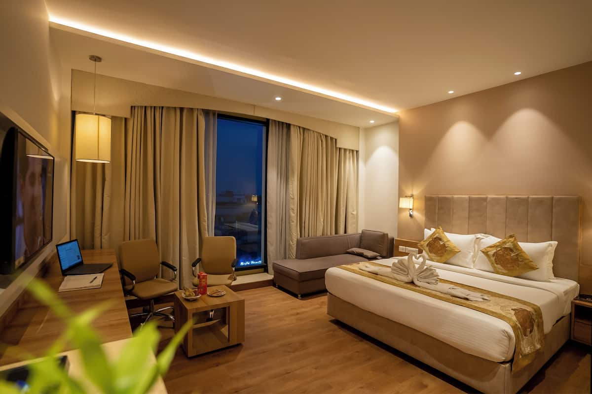Habitación Club doble | Caja fuerte, tabla de planchar con plancha, wifi gratis