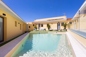 Pool - Wonderful home with heated pool (Adeje)