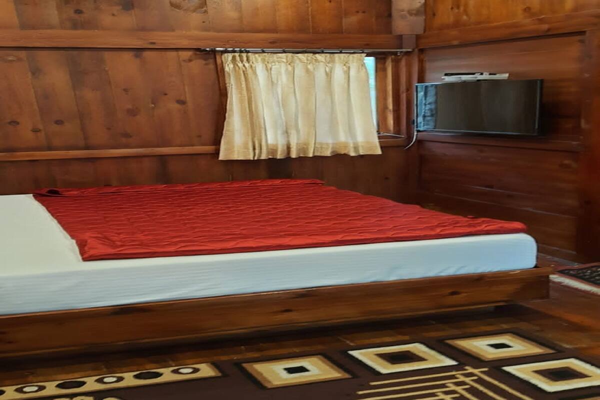 Studio Suite Tiêu chuẩn | Bộ trải giường bằng vải cotton Ai Cập, bộ đồ giường cao cấp, bàn 
