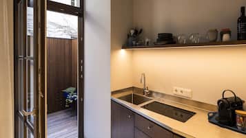 Street Suite Serviten | Cozinha privada | Frigobar, cooktop, chaleira elétrica