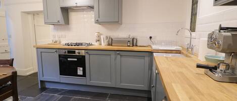 Diskmaskin och grytor/köksredskap