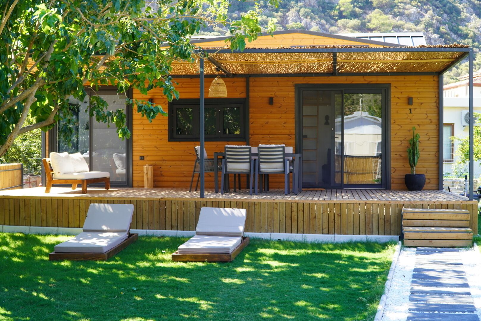 G A I A Tiny Houses - 100 meters to the beach.