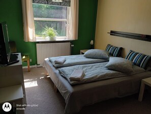 Wifi gratis y ropa de cama 