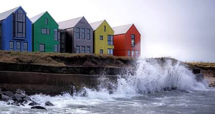 Luxury 1 Bed Room Stylish and contemporary double room with private bathroom within the iconic Inn a