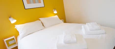 1 bedroom, iron/ironing board, internet