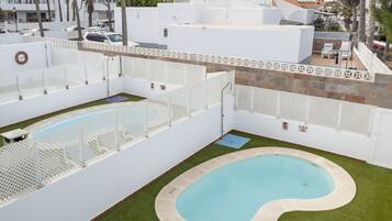 Udendørs pool, opvarmet pool