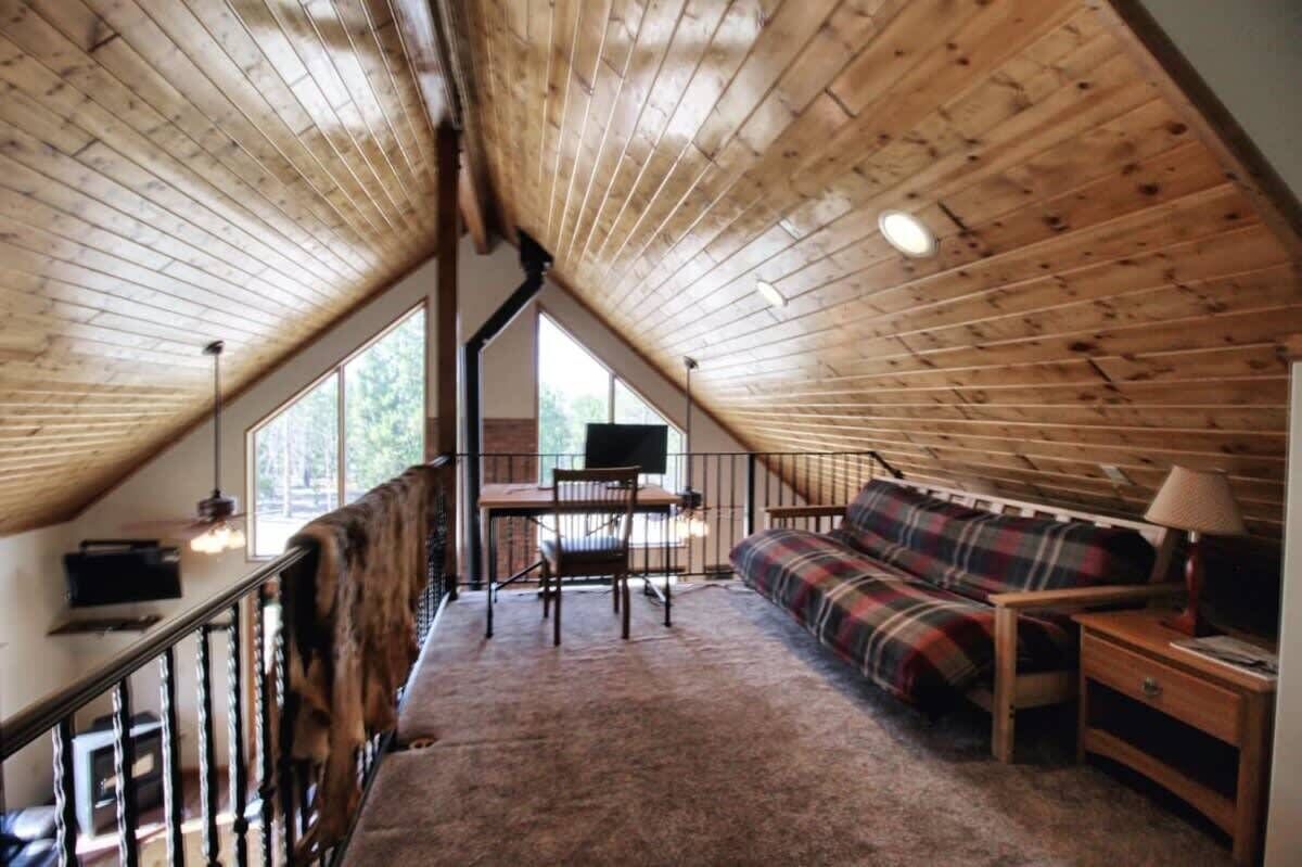 TV, DVD player, offices