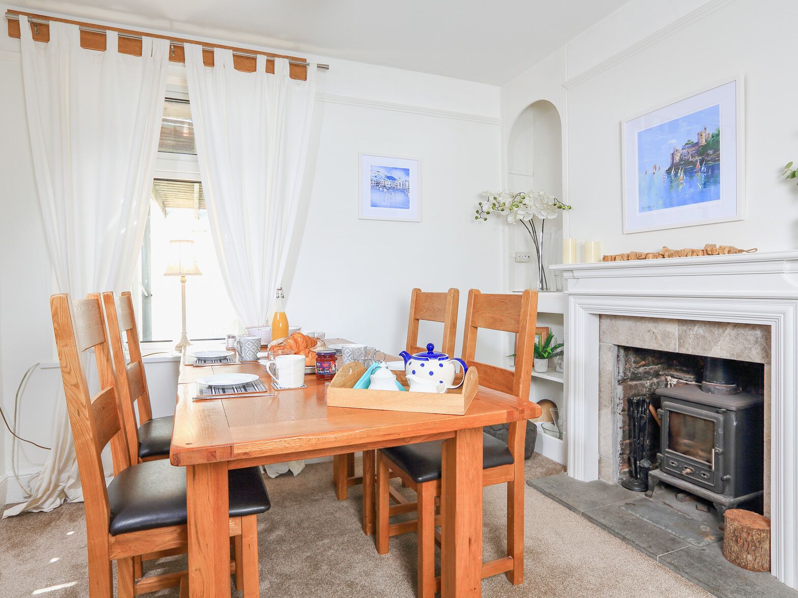 Cottage | Dining