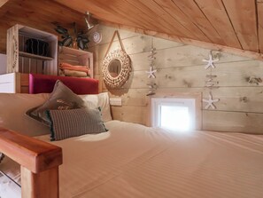 Cottage | 1 bedroom, individually decorated, individually furnished, free WiFi - Sea Spray (Lyme Regis)
