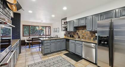 Twins Getaway At Meadow Creek 3 Bedroom Duplex by RedAwning