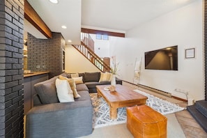 Townhome, 3 Bedrooms | Ruang tamu
