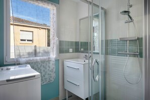 Een douche, een haardroger