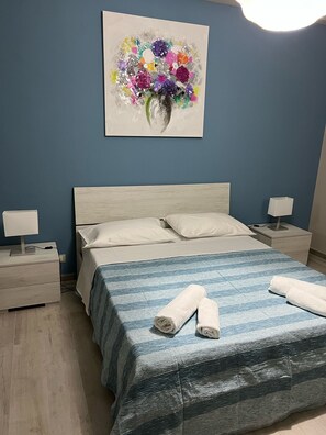 1 Schlafzimmer, Bügeleisen/Bügelbrett, Bettwäsche