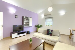 Living area - Homestay Pula - quiet part,2 min walk to city centar (Pula)