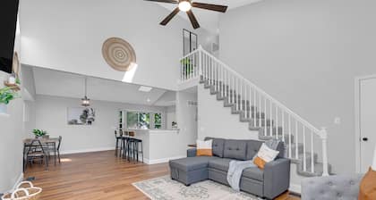 Spacious, 3 bedroom home, finished basement on quiet court
