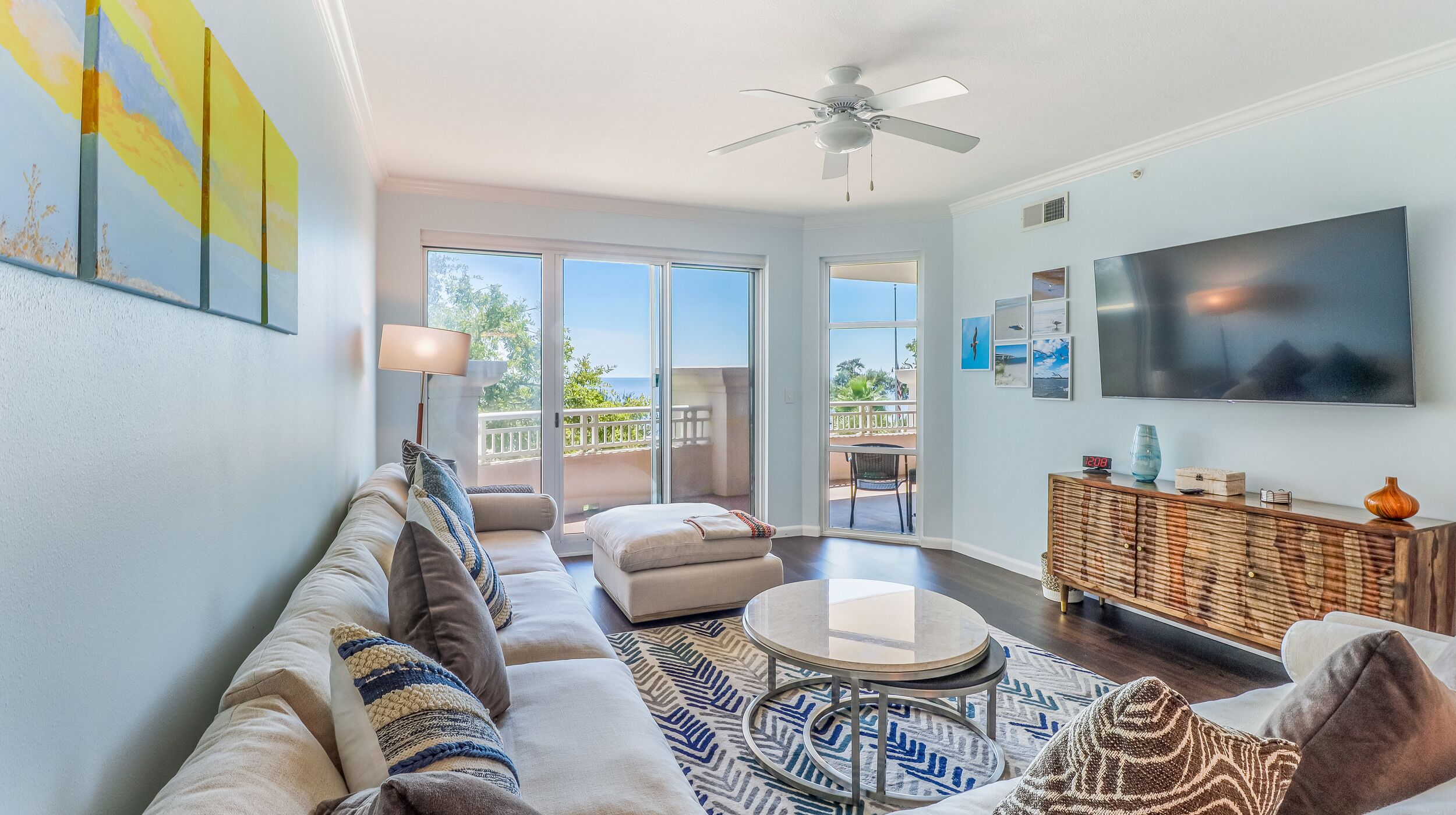 Beautiful 3 Bedroom / 2 Bathroom Condo Overlooking the Gulf LT1-304