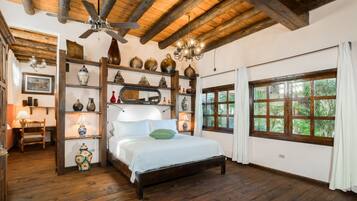 Luxury Double Room | Egyptian cotton sheets, premium bedding, free minibar items